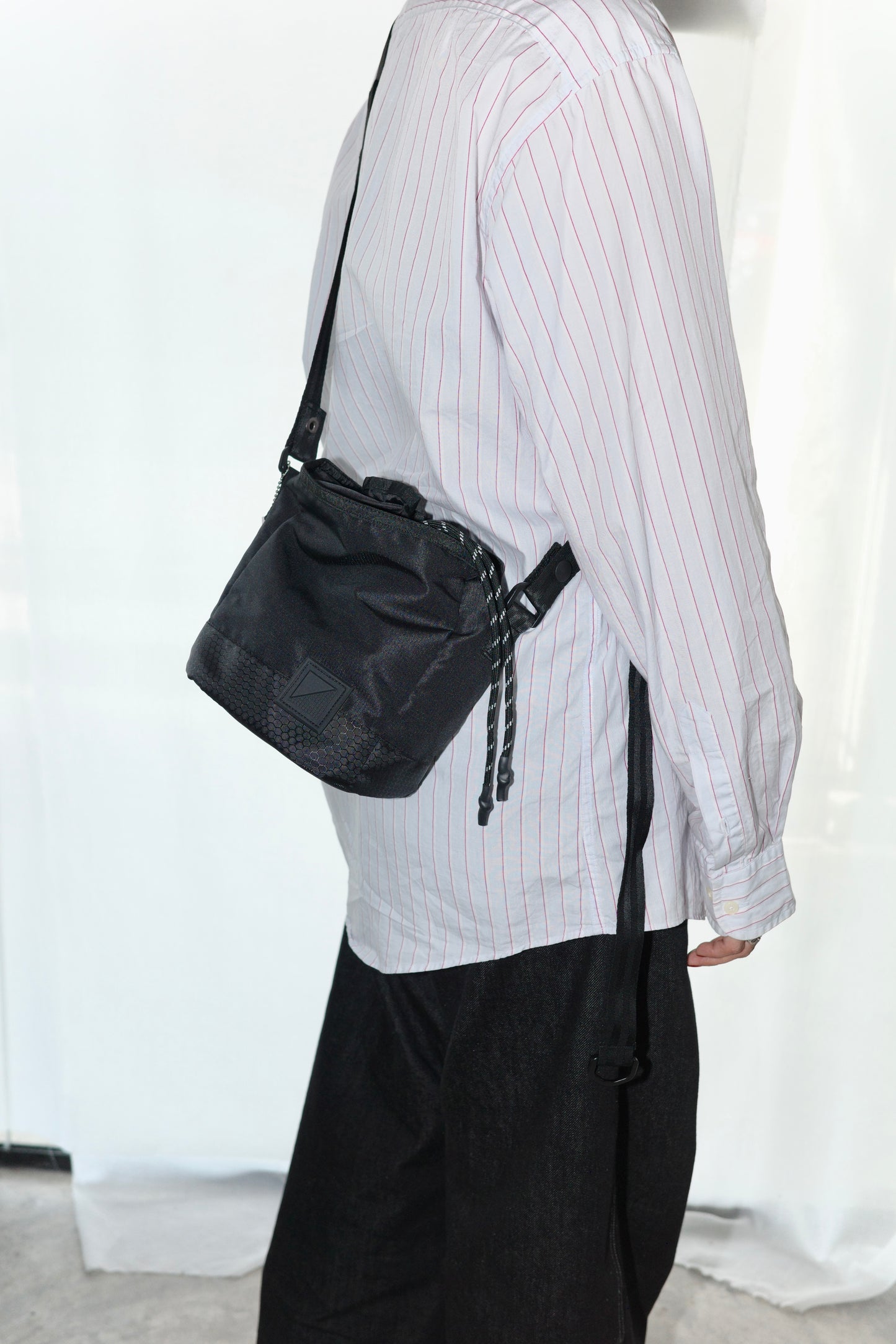 SYMA. Sense Sling Bag