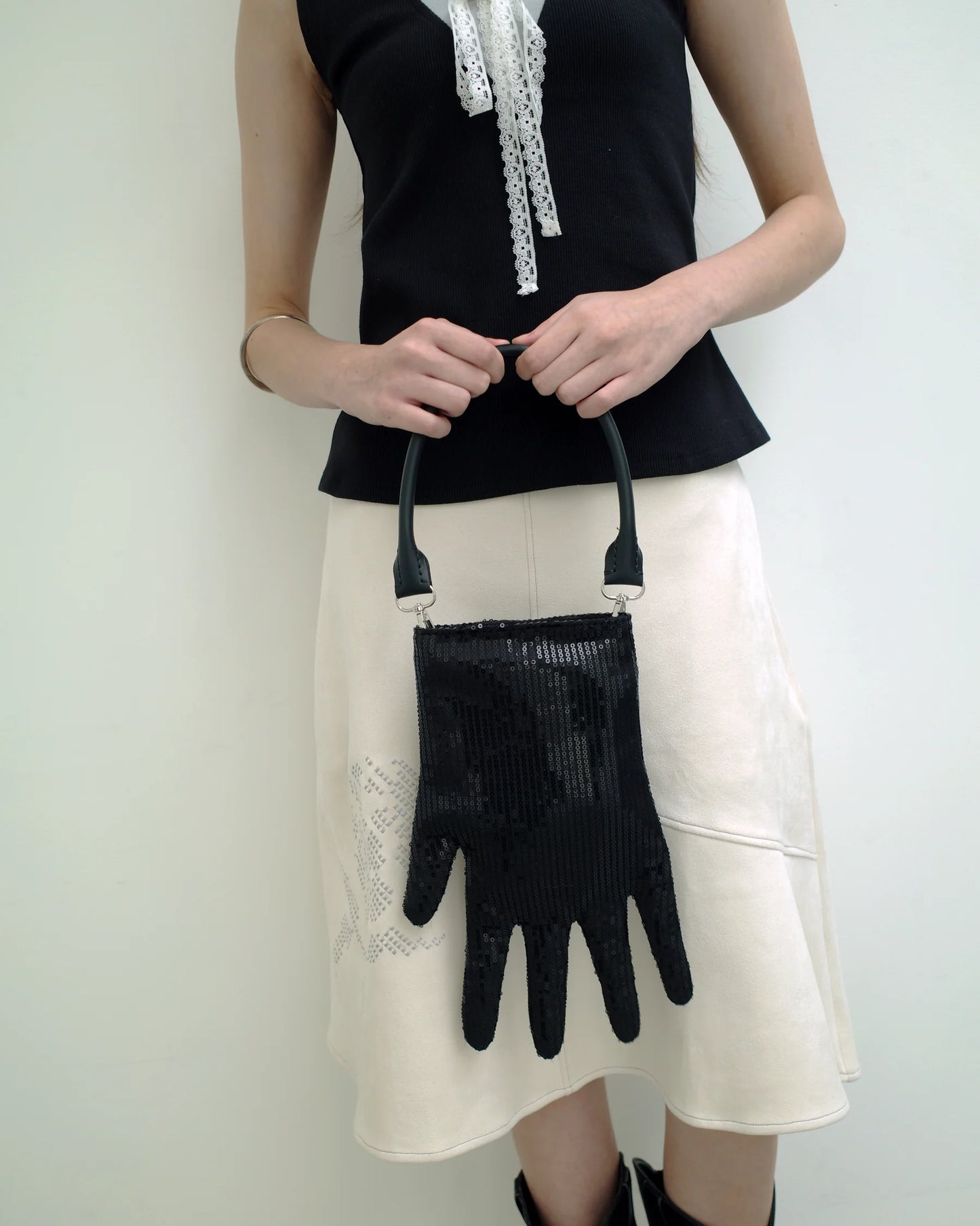Sparkling Glove Bag in Black